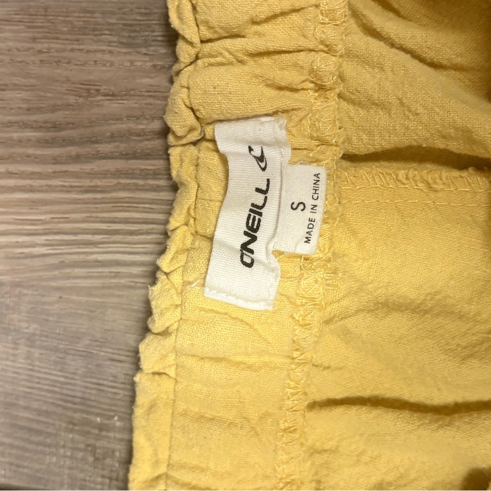O'Neill High Waist Yellow Women's Shorts - Picture 2 of 3